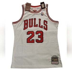 Chicago Bulls Michael Jordan Mitchell & Ness White 1997/98